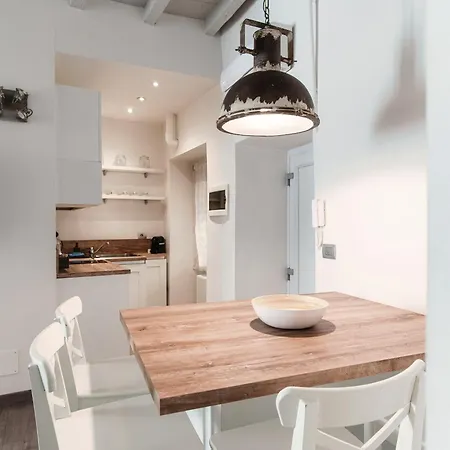 Apartment La Maison By Quokka 360 - Historic Centre Of - The Walled Como