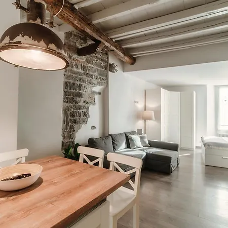 Апартаменты La Maison By Quokka 360 - In The Heart Of Old Town *